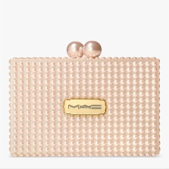 MAC Taste of MAC 5 Piece Lookbook Set with Pearl Clutch - Picture 4 of 14